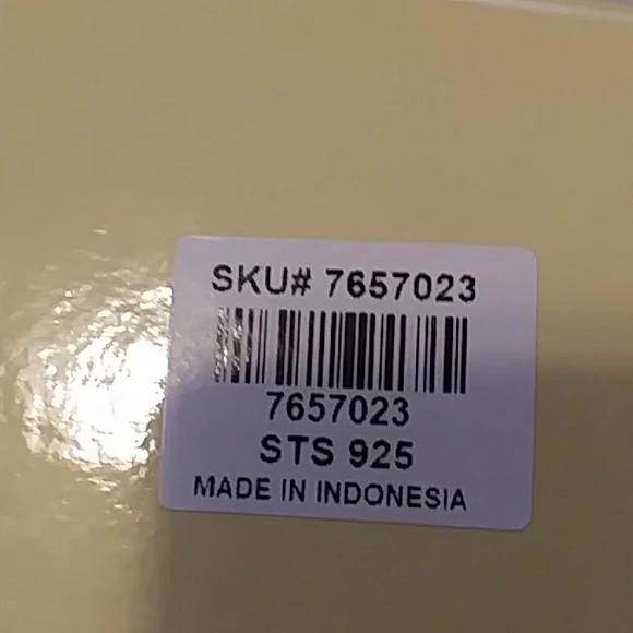 Sajen Pendant - Picture 5 of 8